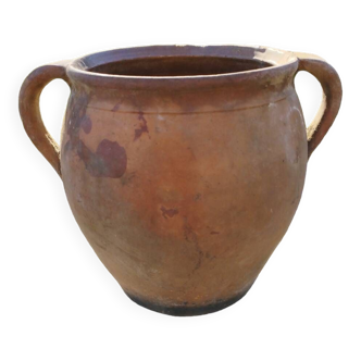 Amphora pottery