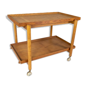 Bar table with extension in oak of danish design manufactured by Hundevad Furniture in the 1960