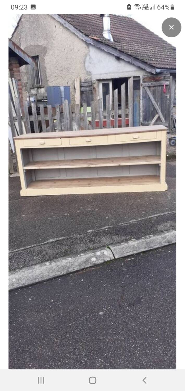 Counter trade furniture