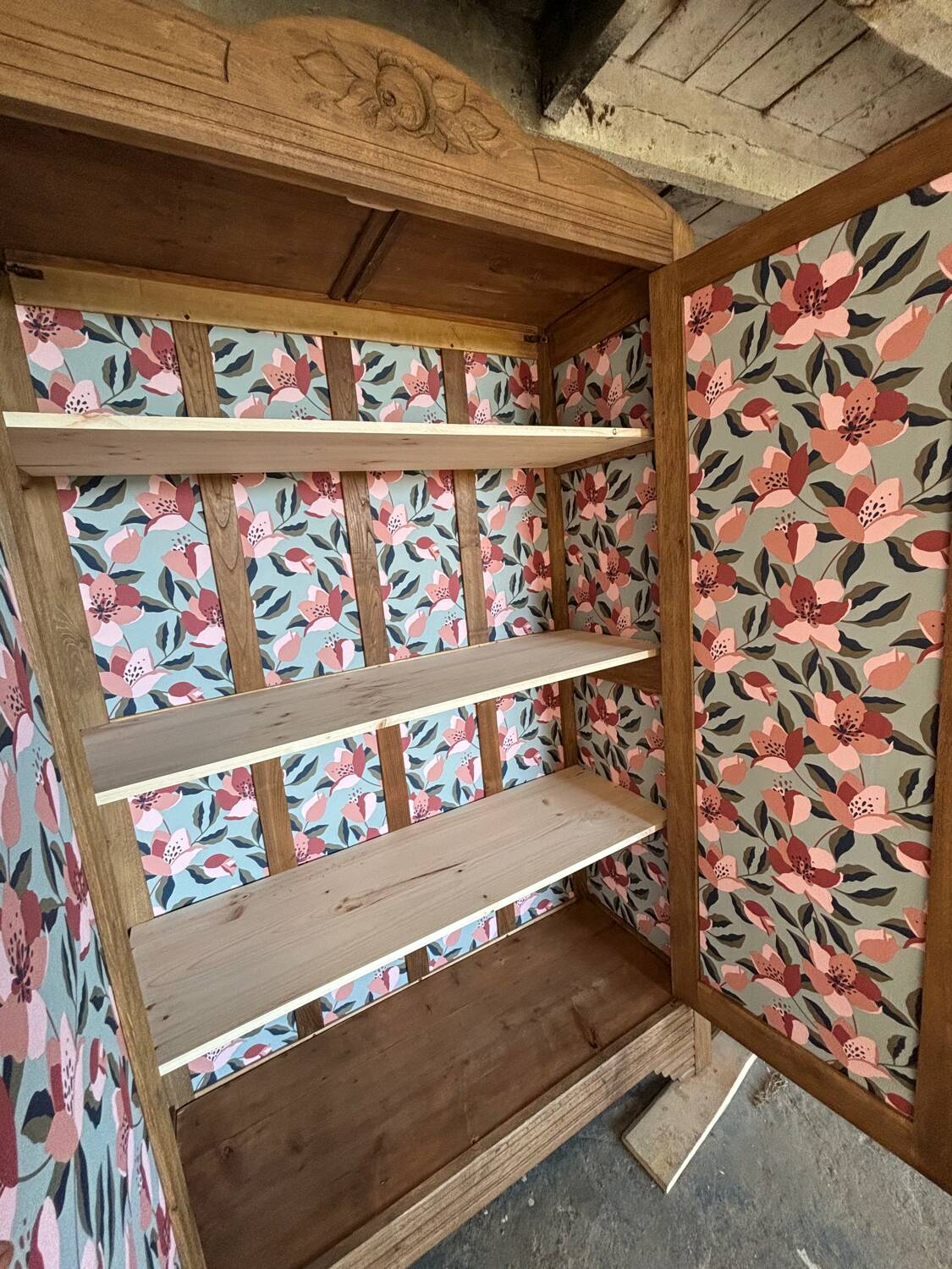 Armoire parisienne art déco bois naturel