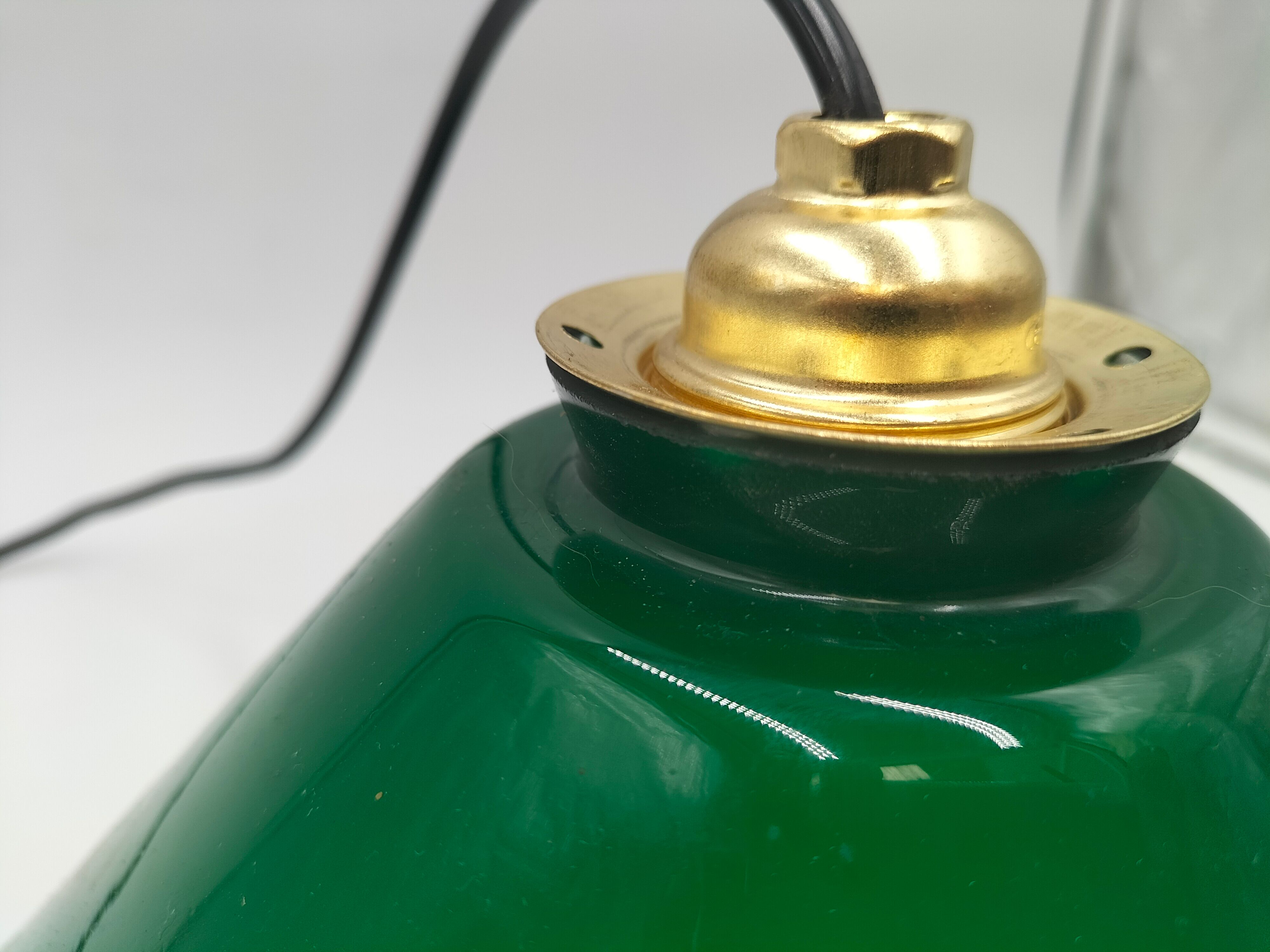 Pendant light green opaline cone