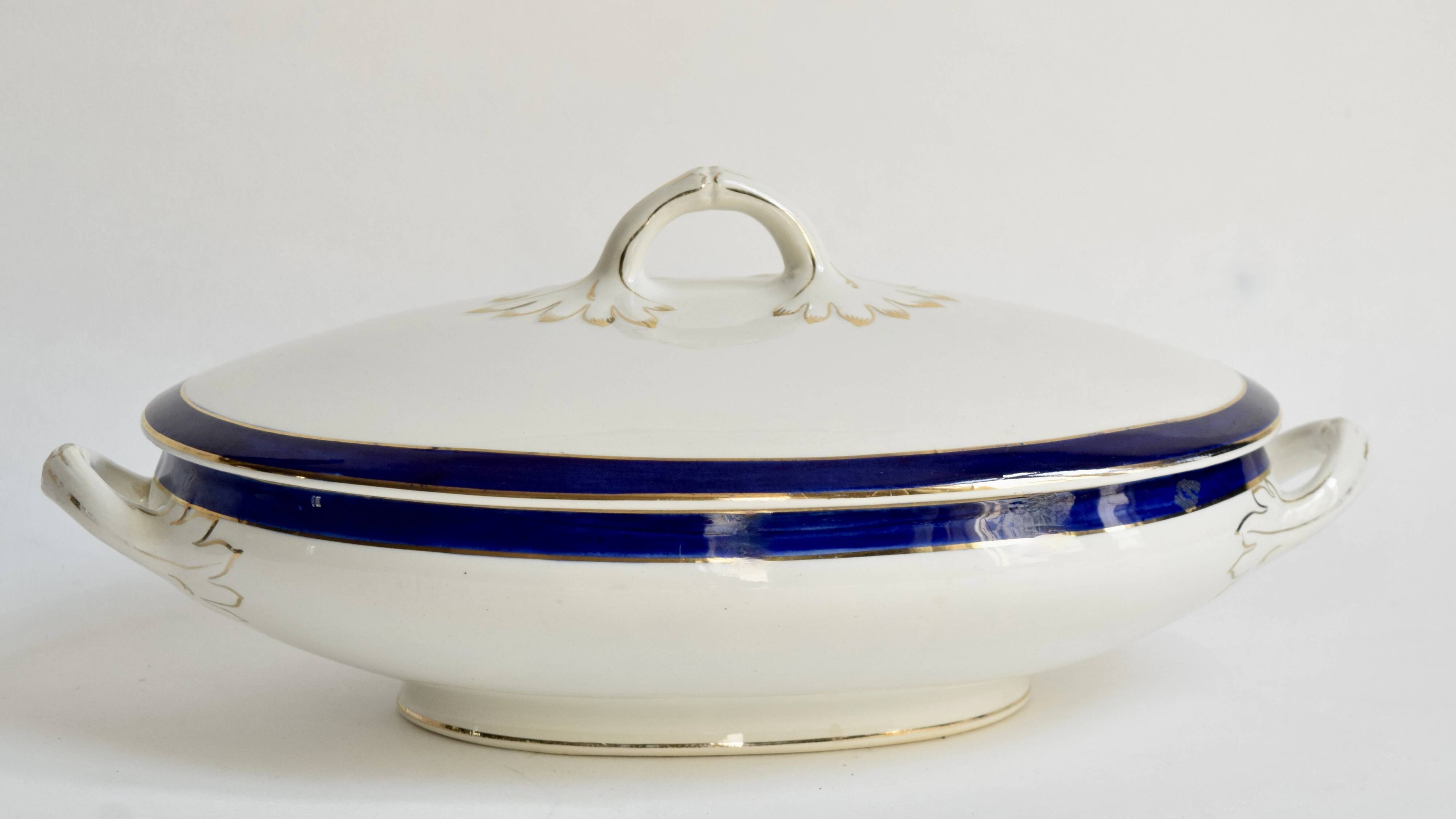 Sarreguemines earthenware - Former vegetable bowl