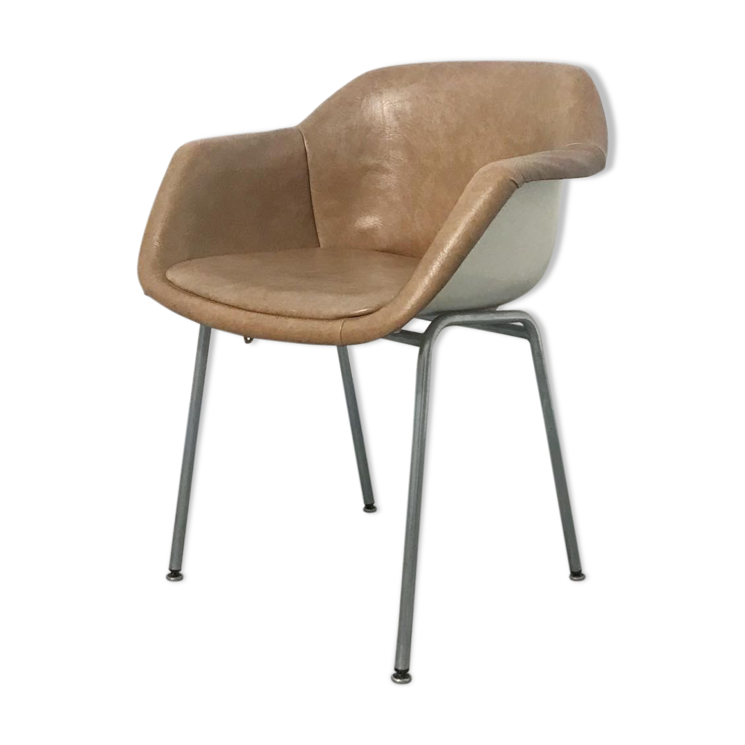Strafor chair in light brown skai