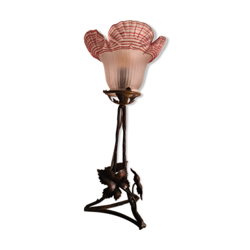 Wrought iron lamp 1900 pressed and molded lace glass has red ednide very rare very beautiful 35x14