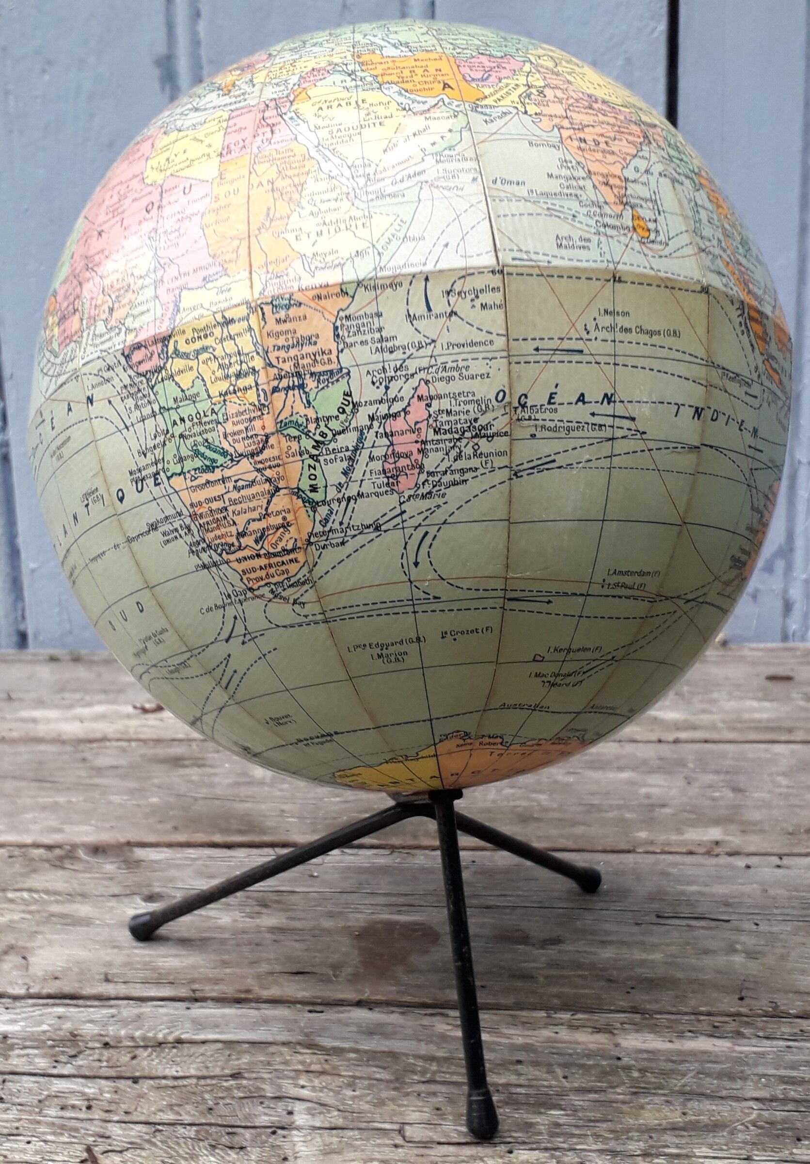 Tripod globe  by Girard & Barrère