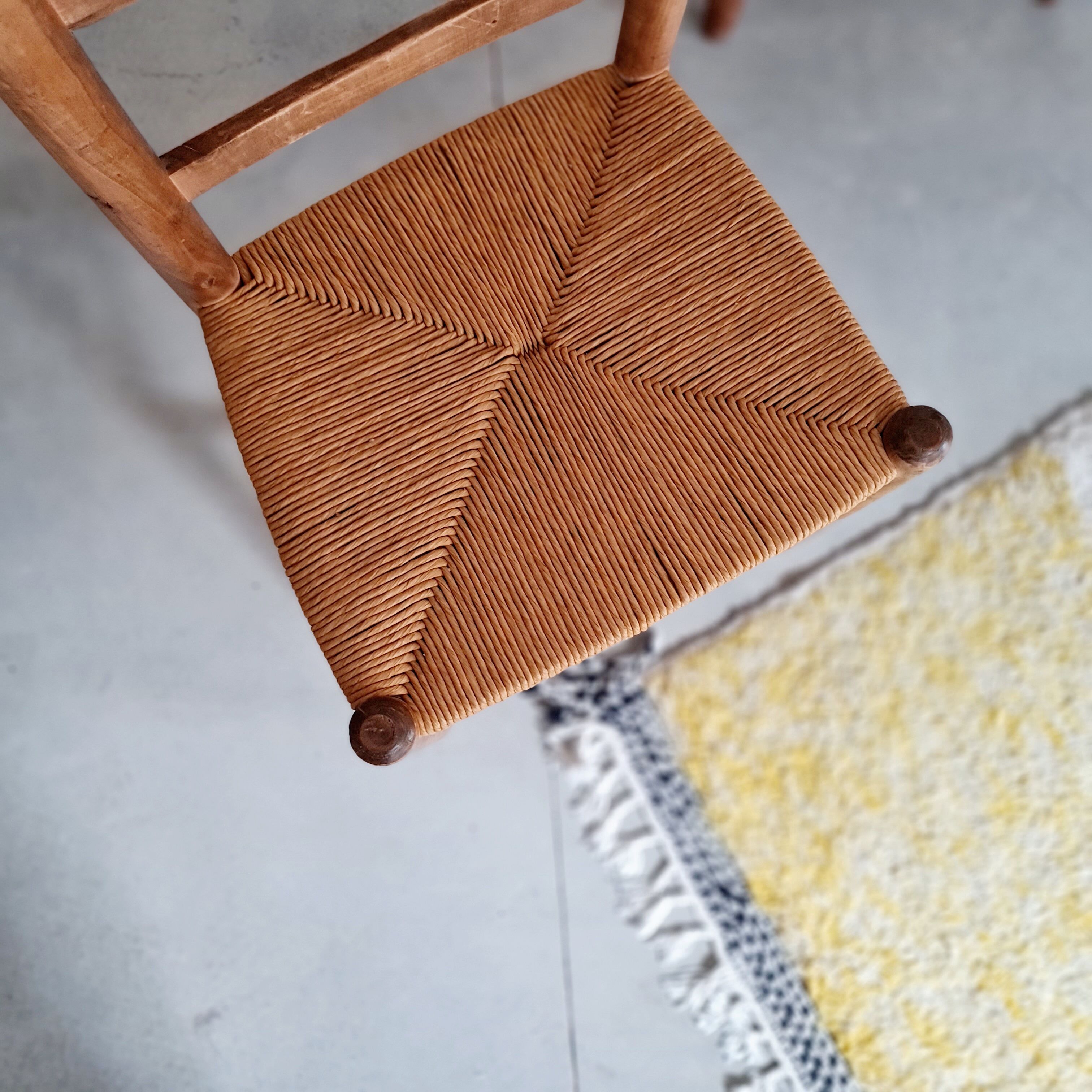 Paire de chaises en bois et paille