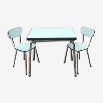 Table and chairs in water green formica