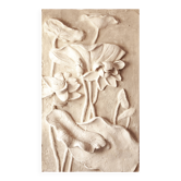 Relieve con flores. Bajorrelieve. Wall decoration.