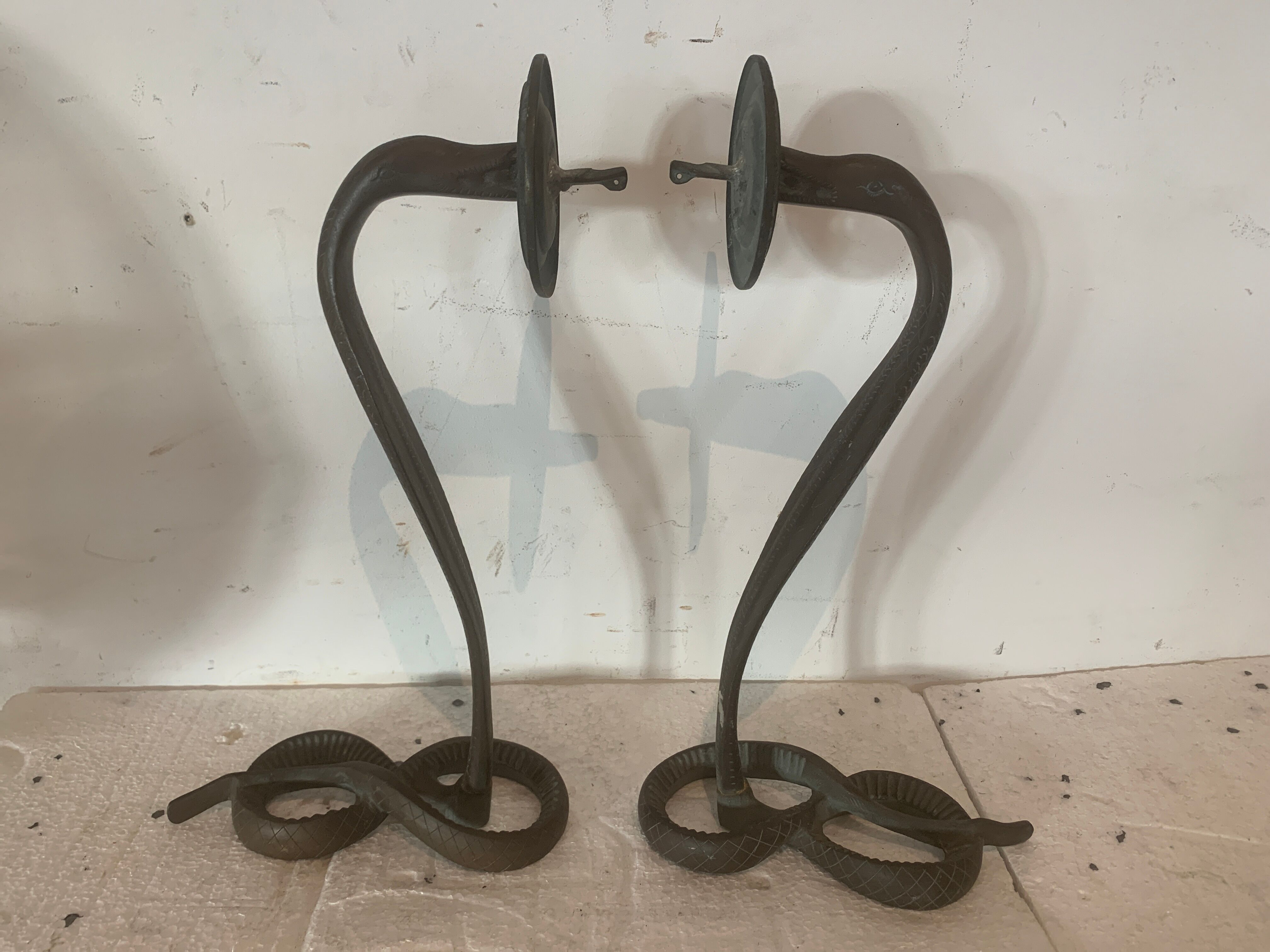 Pair of bronze sconces decorated with a snake XX century
