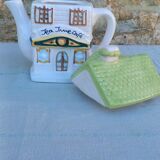 Teapot tea time café