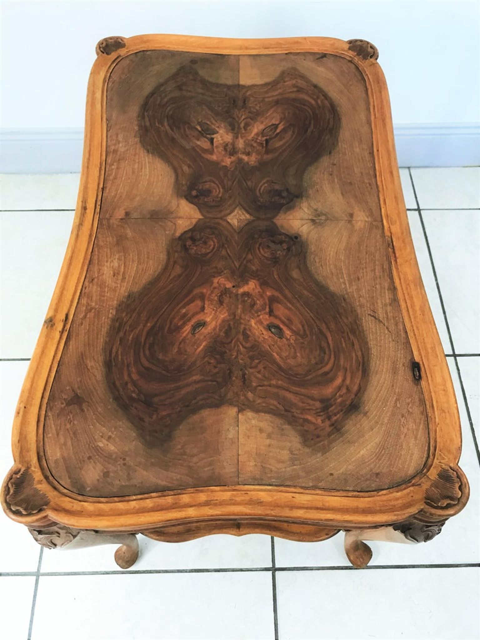 English coffee table Queen Anne - England 19th century
