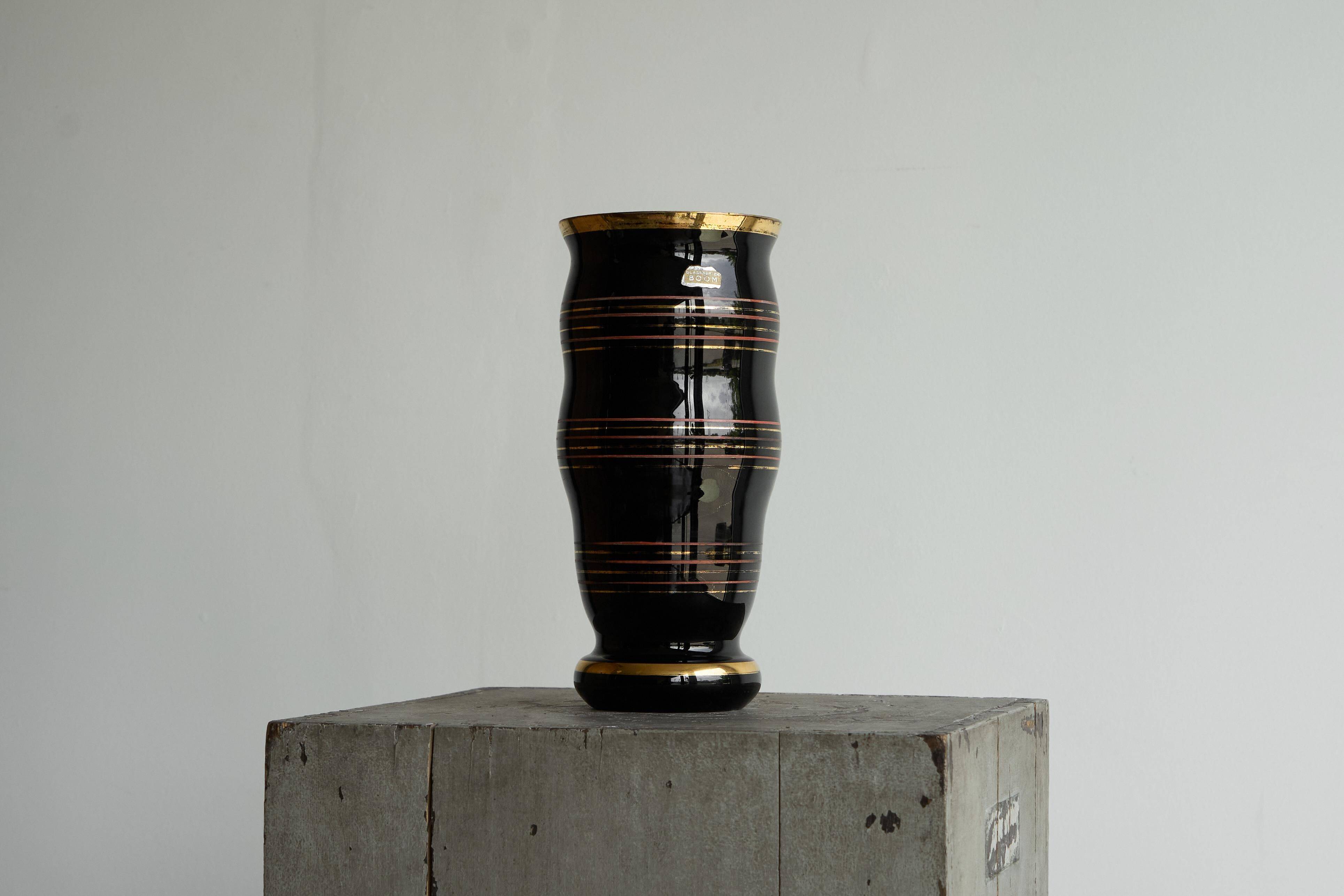 Large sculptural glass vase from the 1940s.
