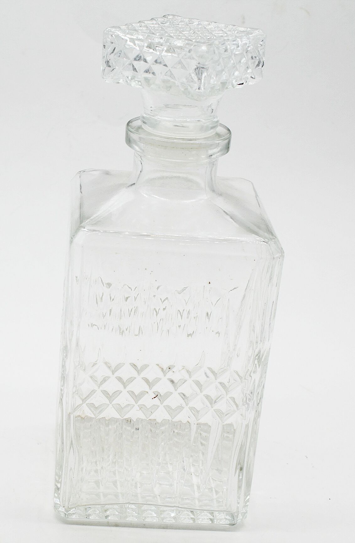 Chiseled glass whisky carafe