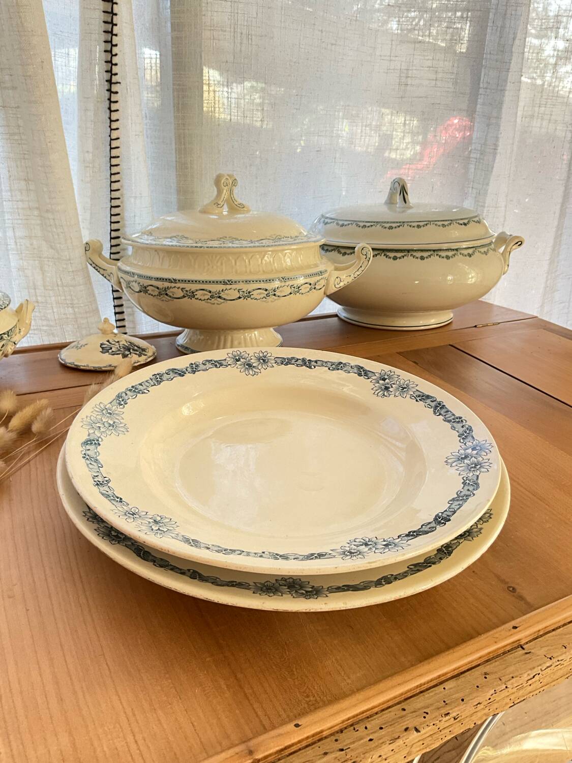 2 plats porcelaine de longchamp