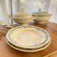2 plats porcelaine de longchamp