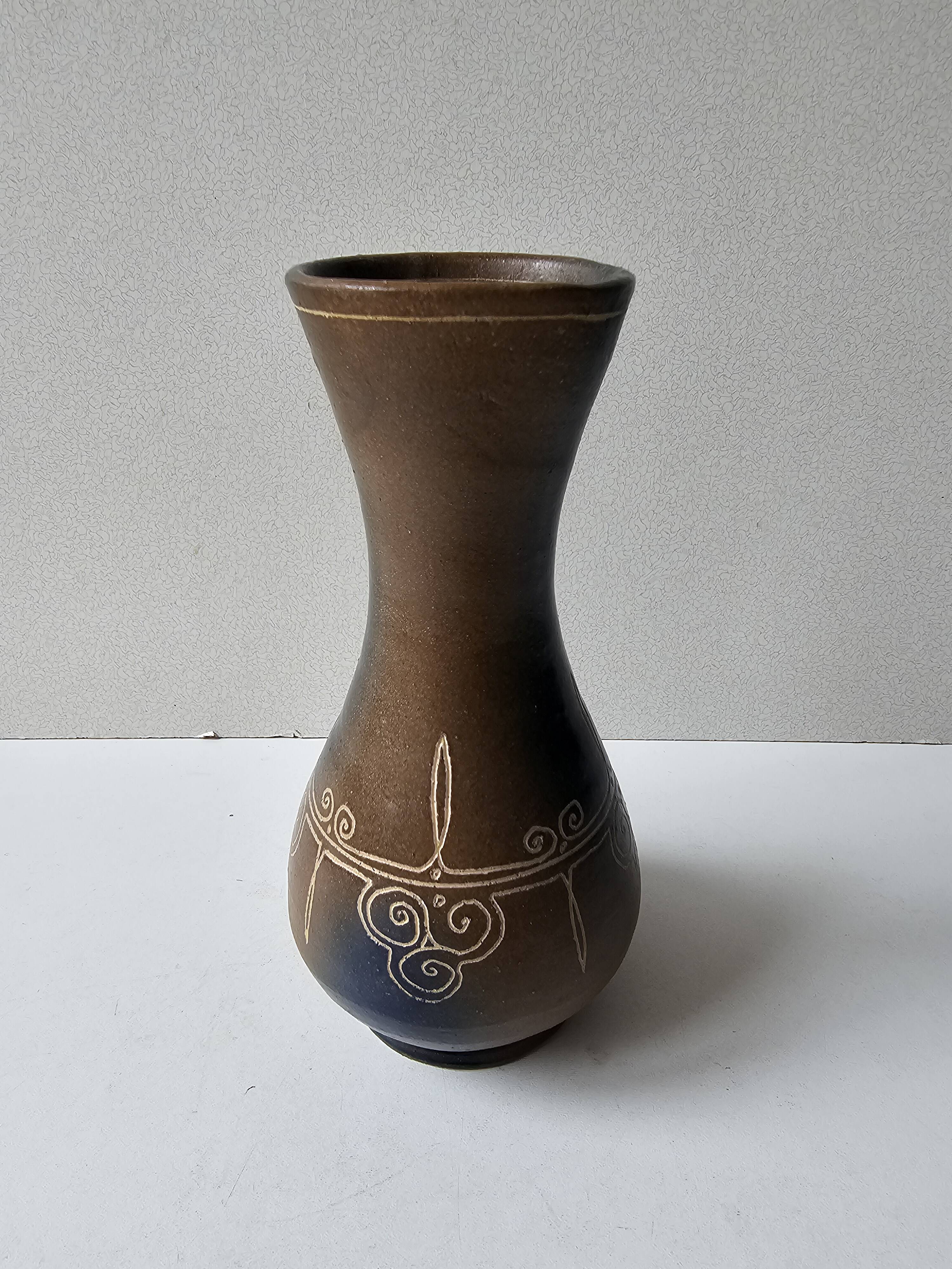 Brittany ceramic vase - Signed Roscoff Height 18cm