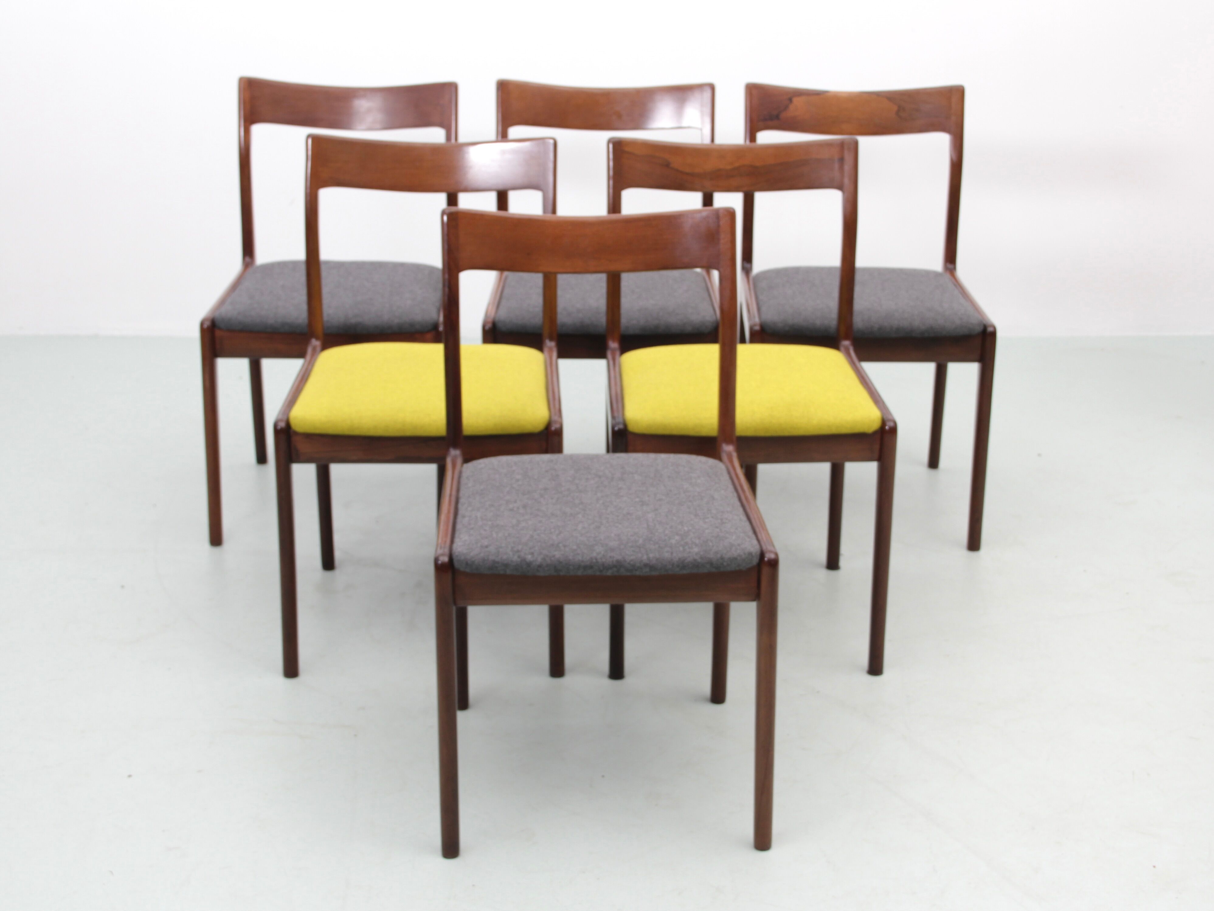 Suite of 6 Scandinavian rosewood chairs from Rio