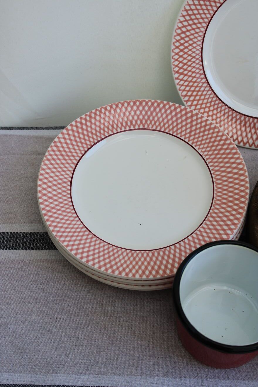 Set of 6 dessert plates