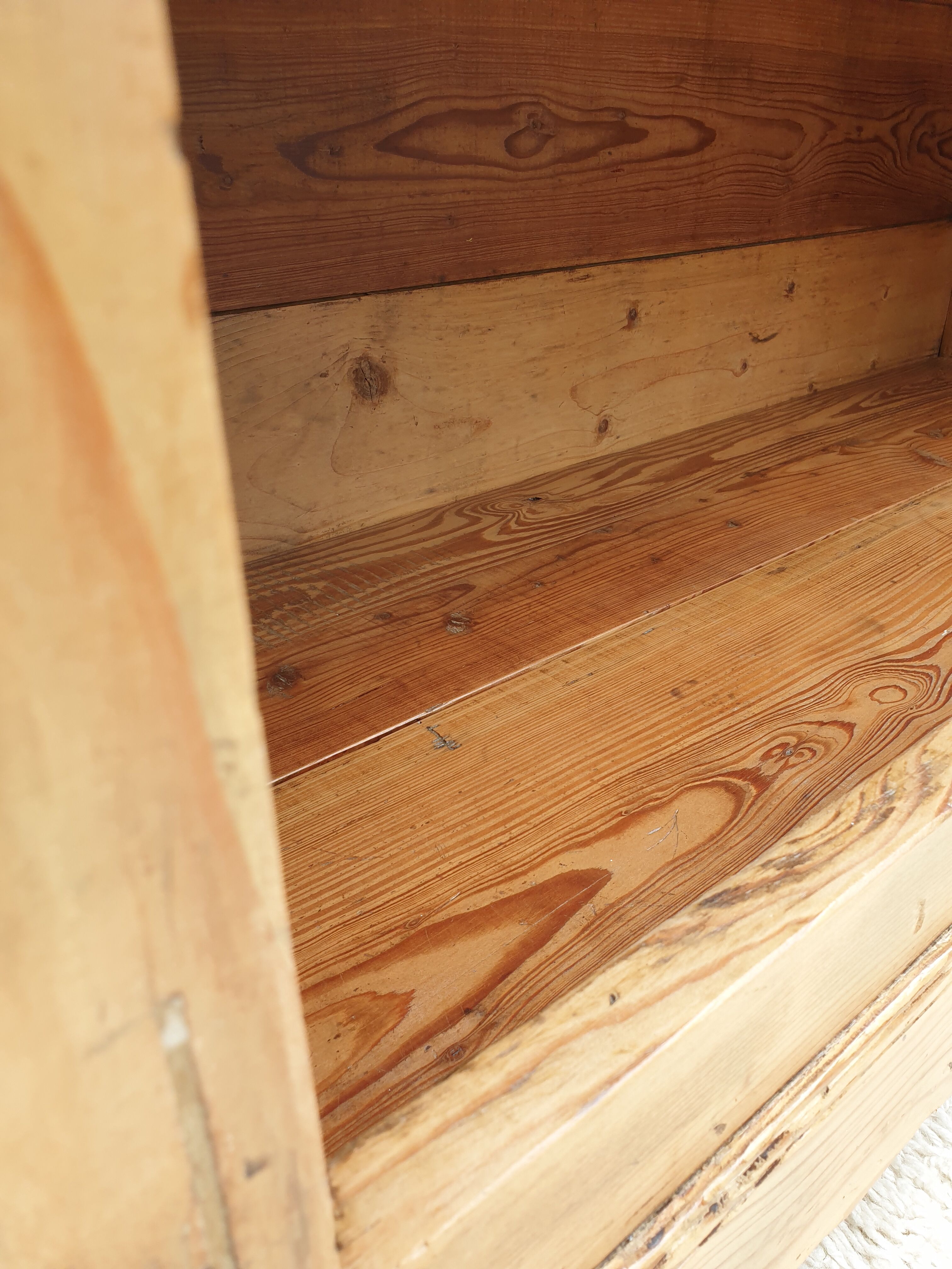 French countryside buffet serving Orme and Pitchpin XIXe