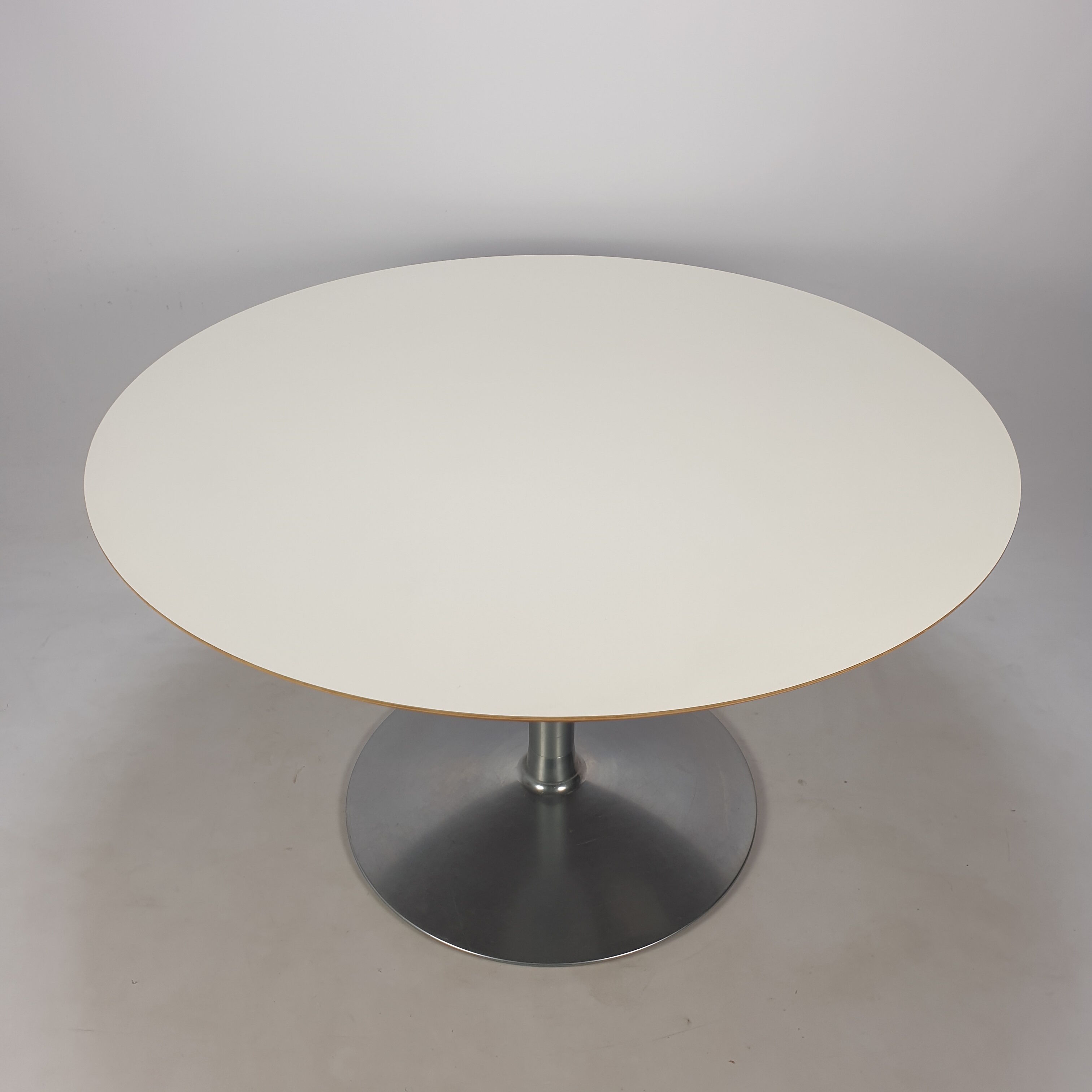 Round Dining Table by Pierre Paulin for Artifort