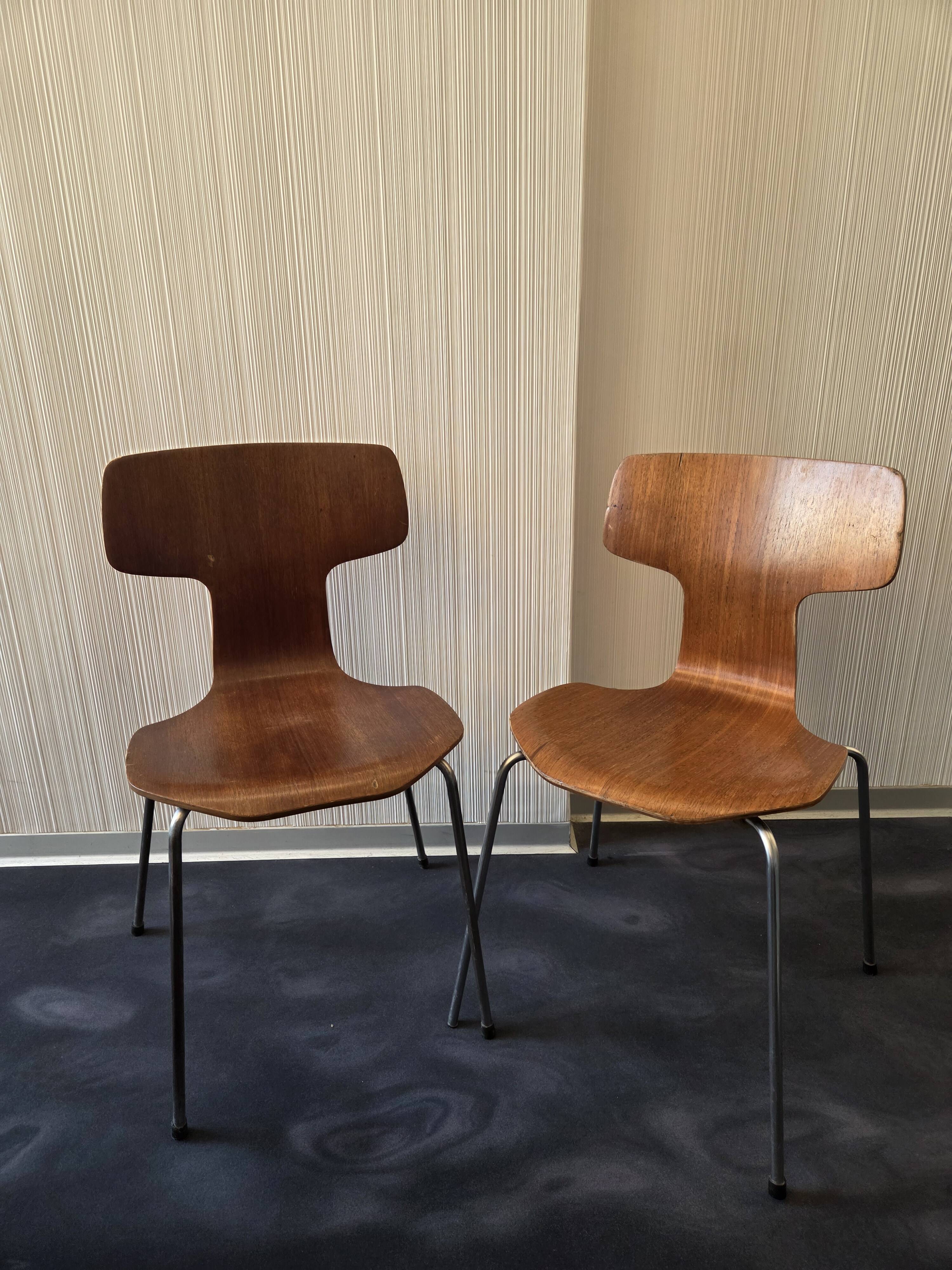 Pair of Arne Jacobsen 3103 chairs