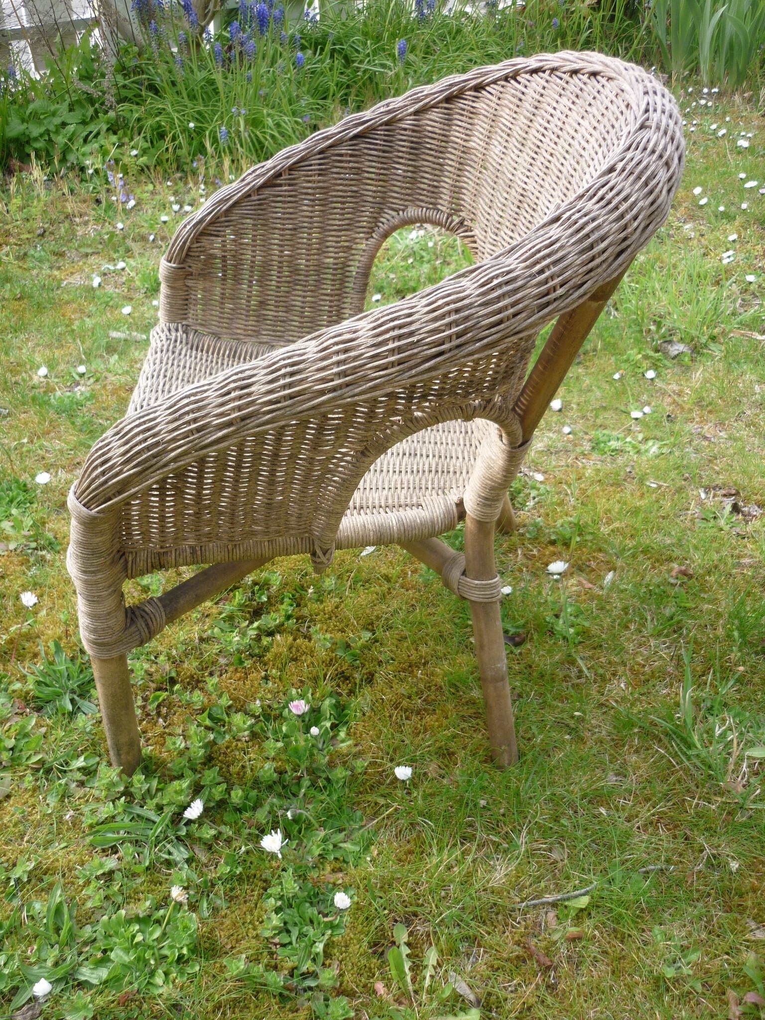 Fauteuil enfant corbeille en rotin