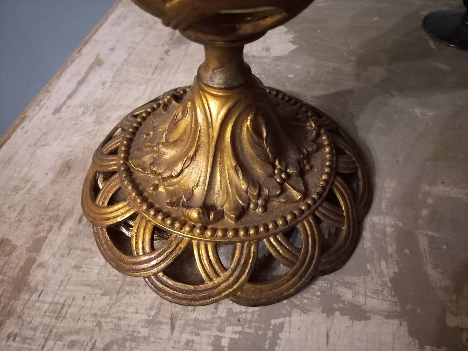 Luminaire globe verre ouraline ancien Art nouveau fin 19e début 20e siècle