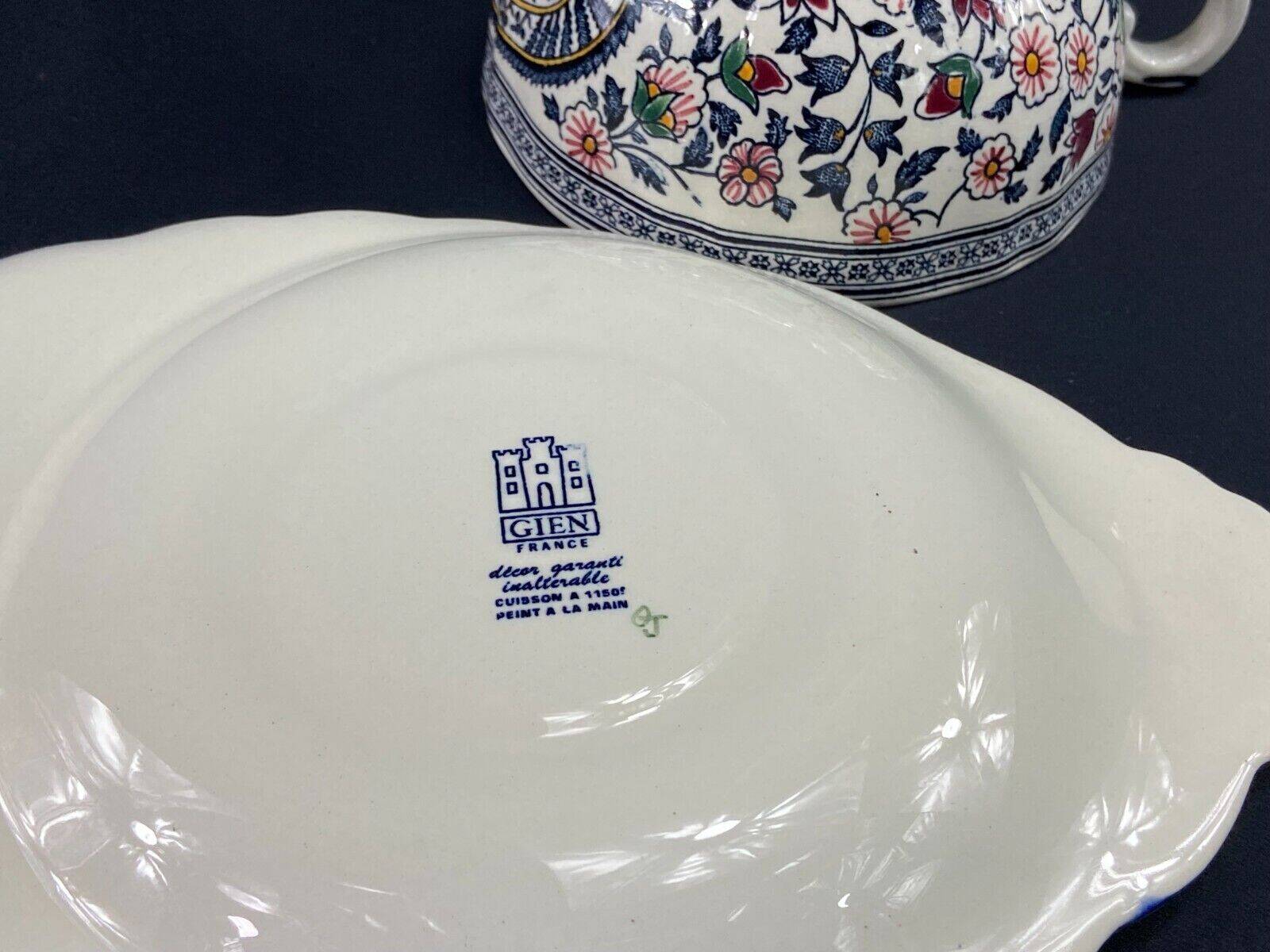 Lunch toast cup and its large earthenware saucer from Gien, Cashmere decor