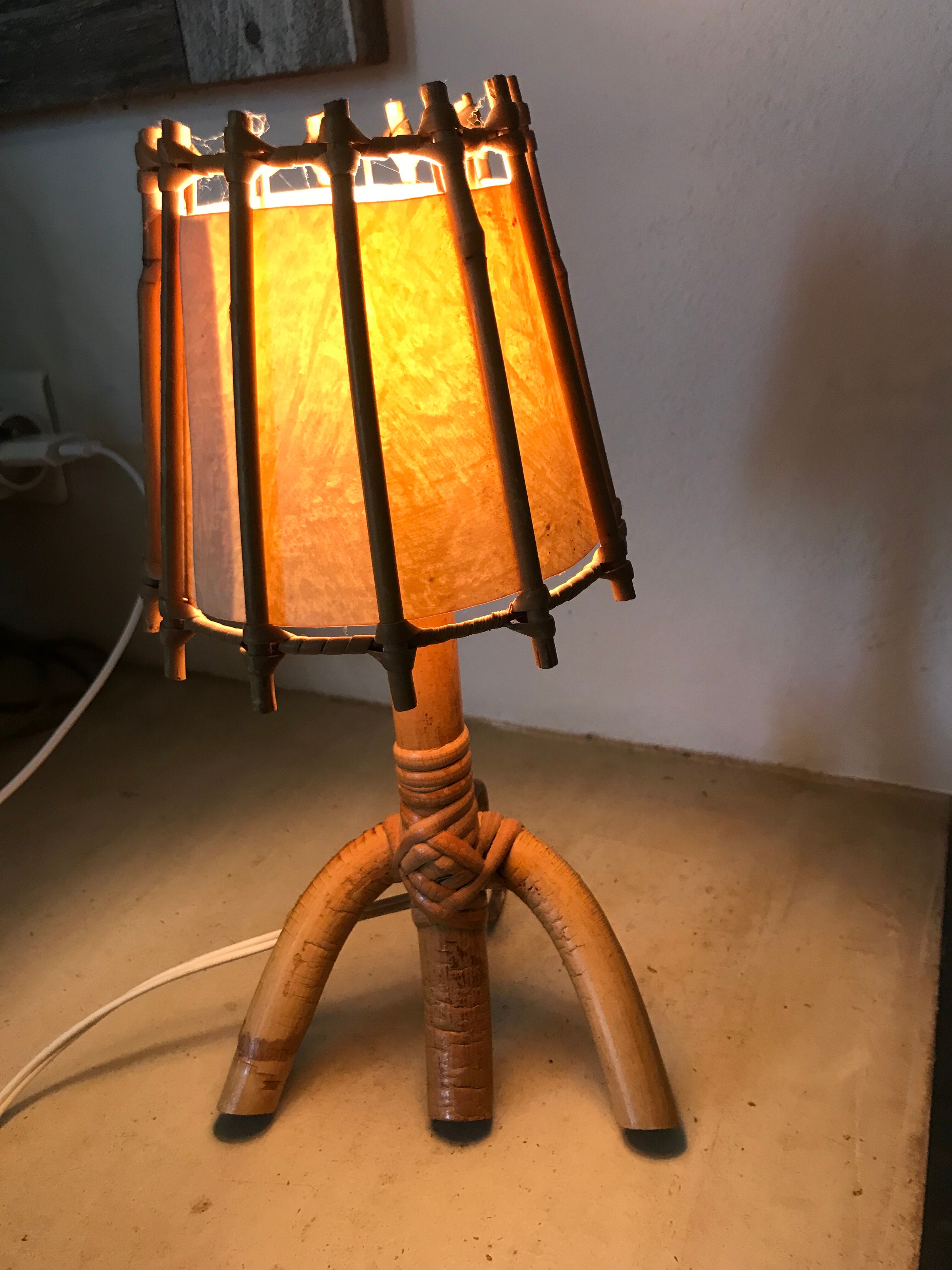 Rattan lamp