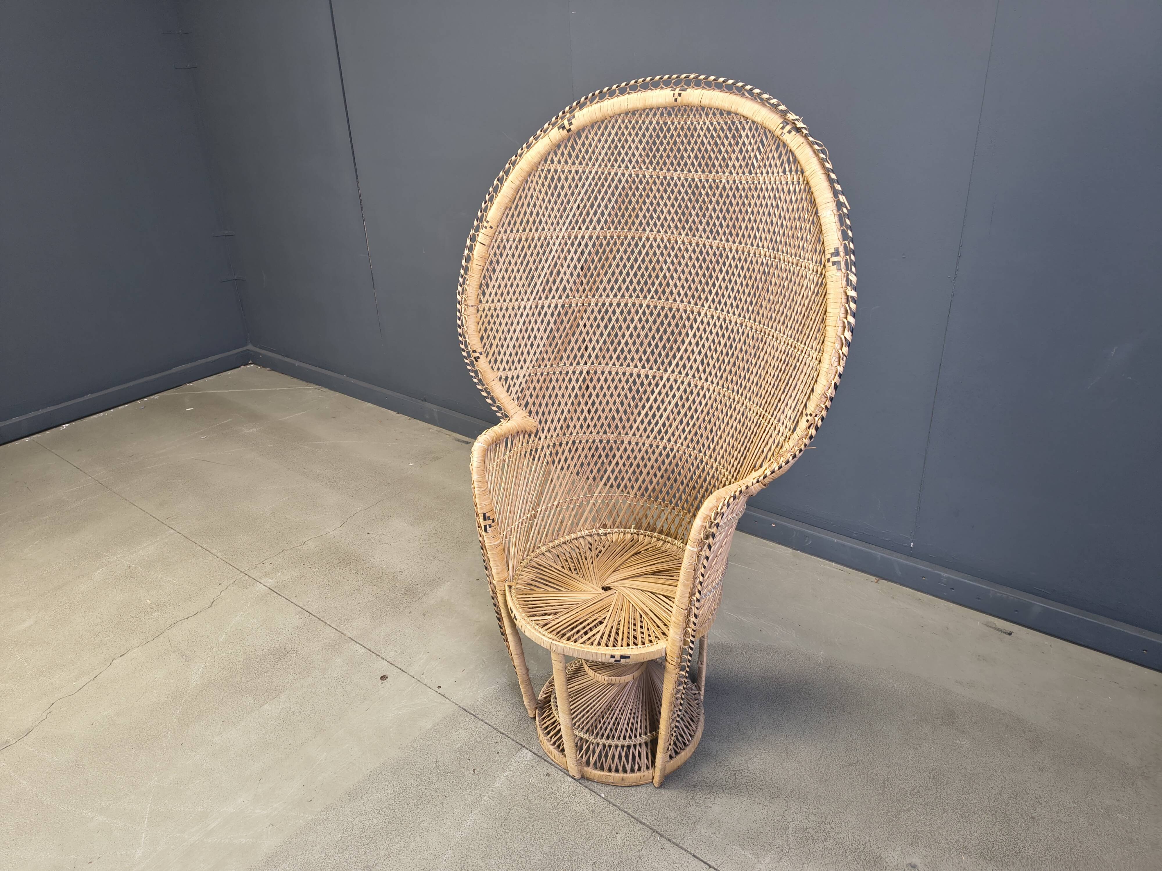 Vintage wicker peacock chair, 1970s