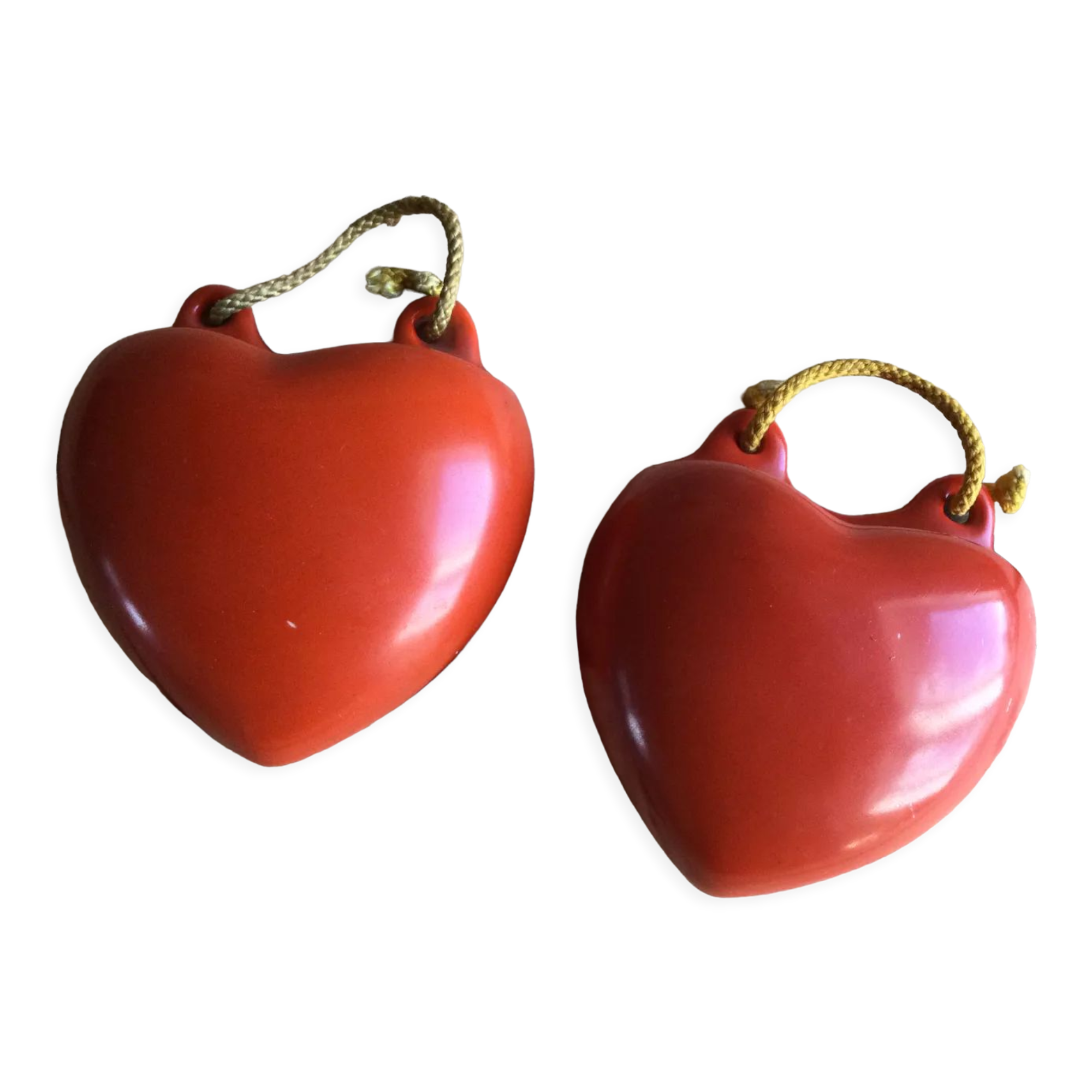 Paire de suspensions murales coeurs rouge Goebel 1950’s