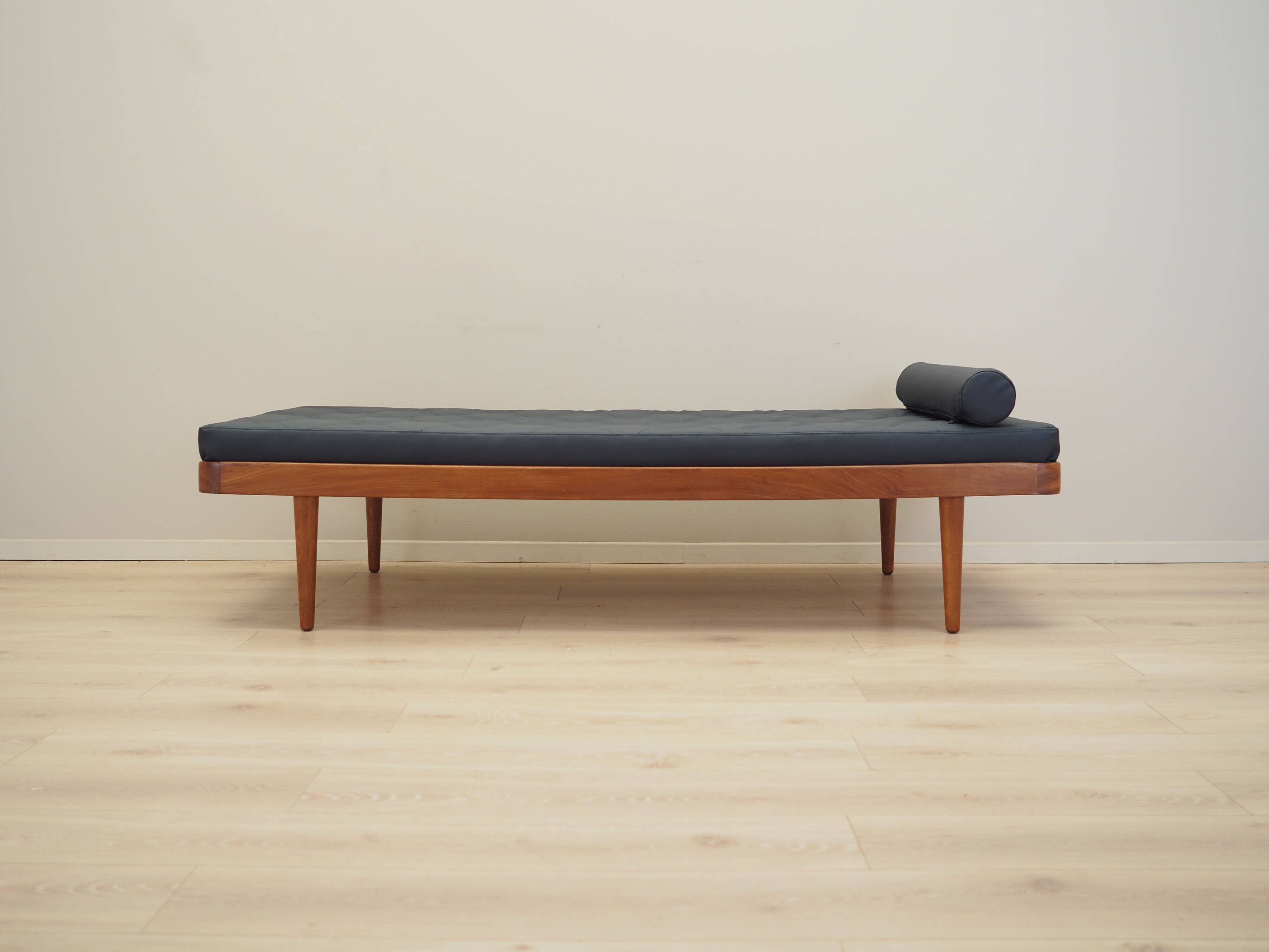 Teak daybed, Danish design, 1970s, production: Denmark