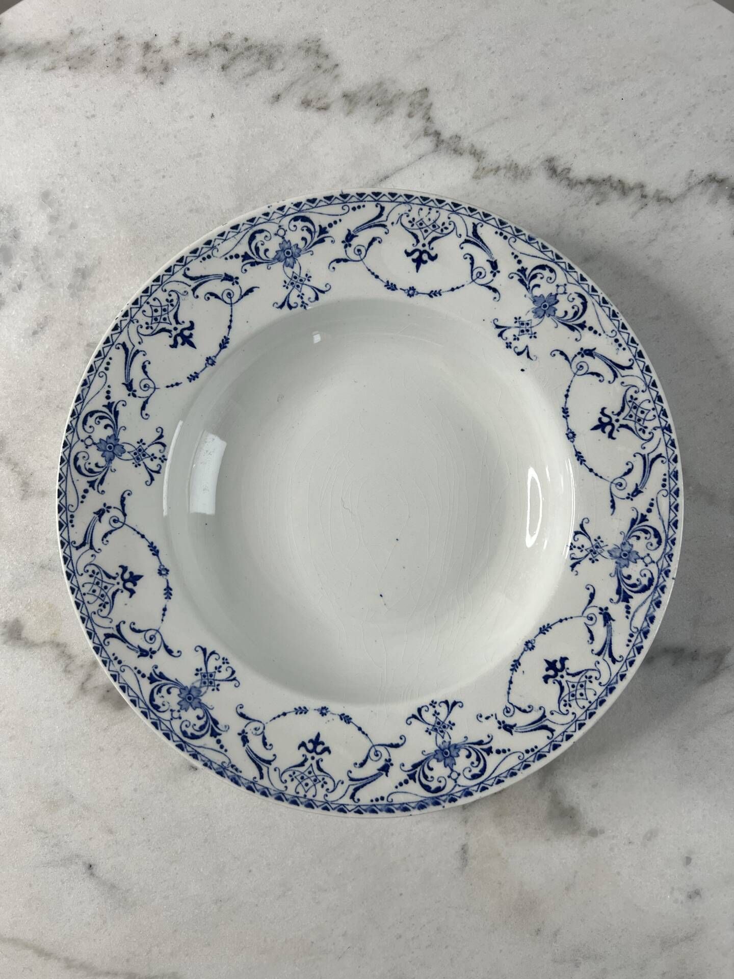 Iron earth hollow plate Lunéville KG Collection Moustiers