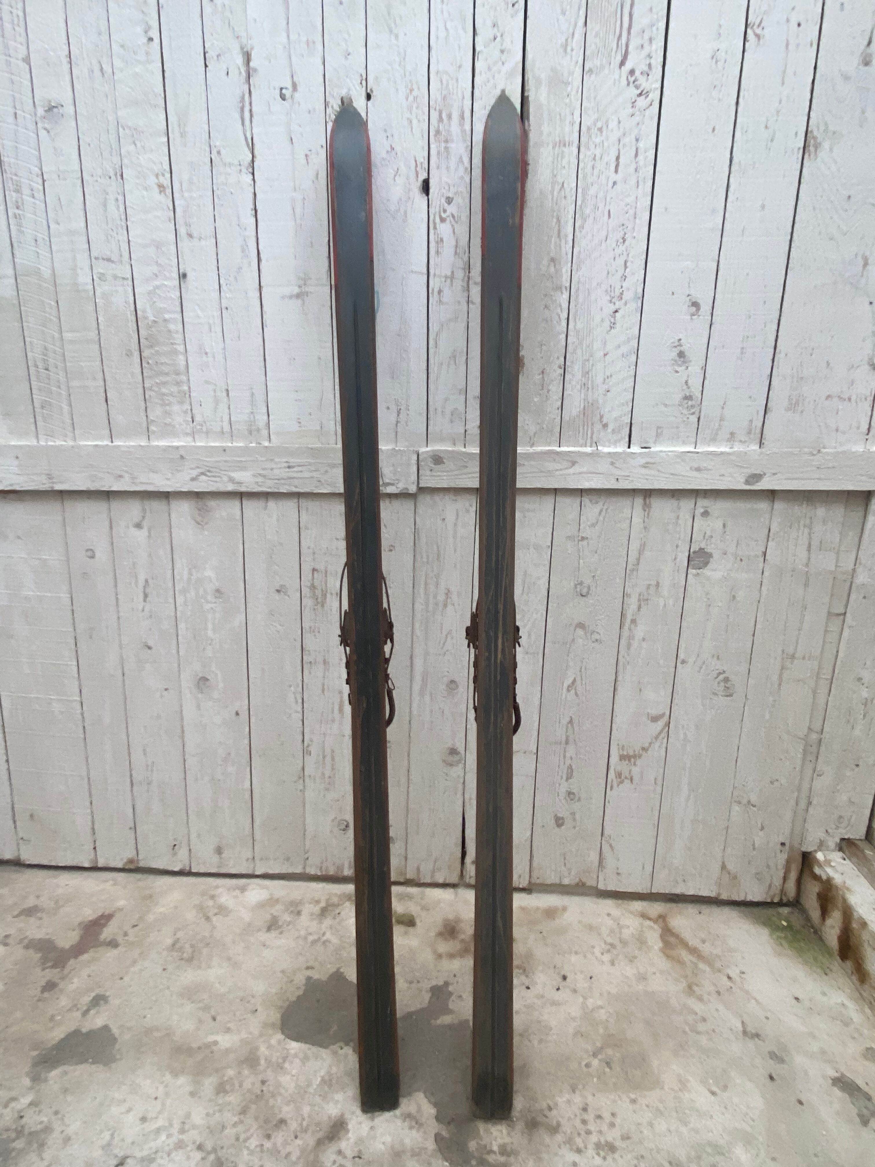 Old wooden skis