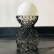 Lampe en fer forgé noir et globe en verre blanc