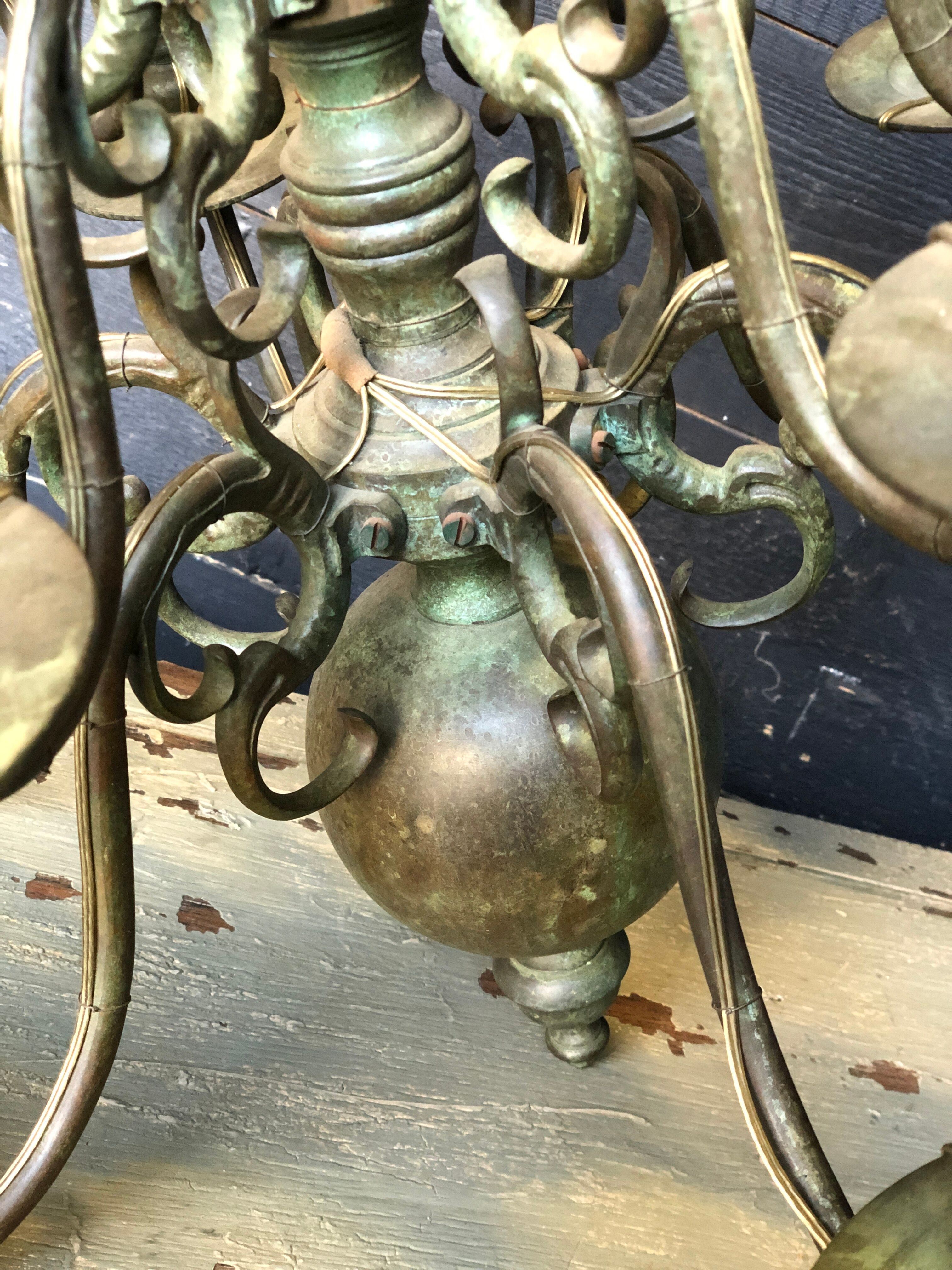 Lustre en bronze