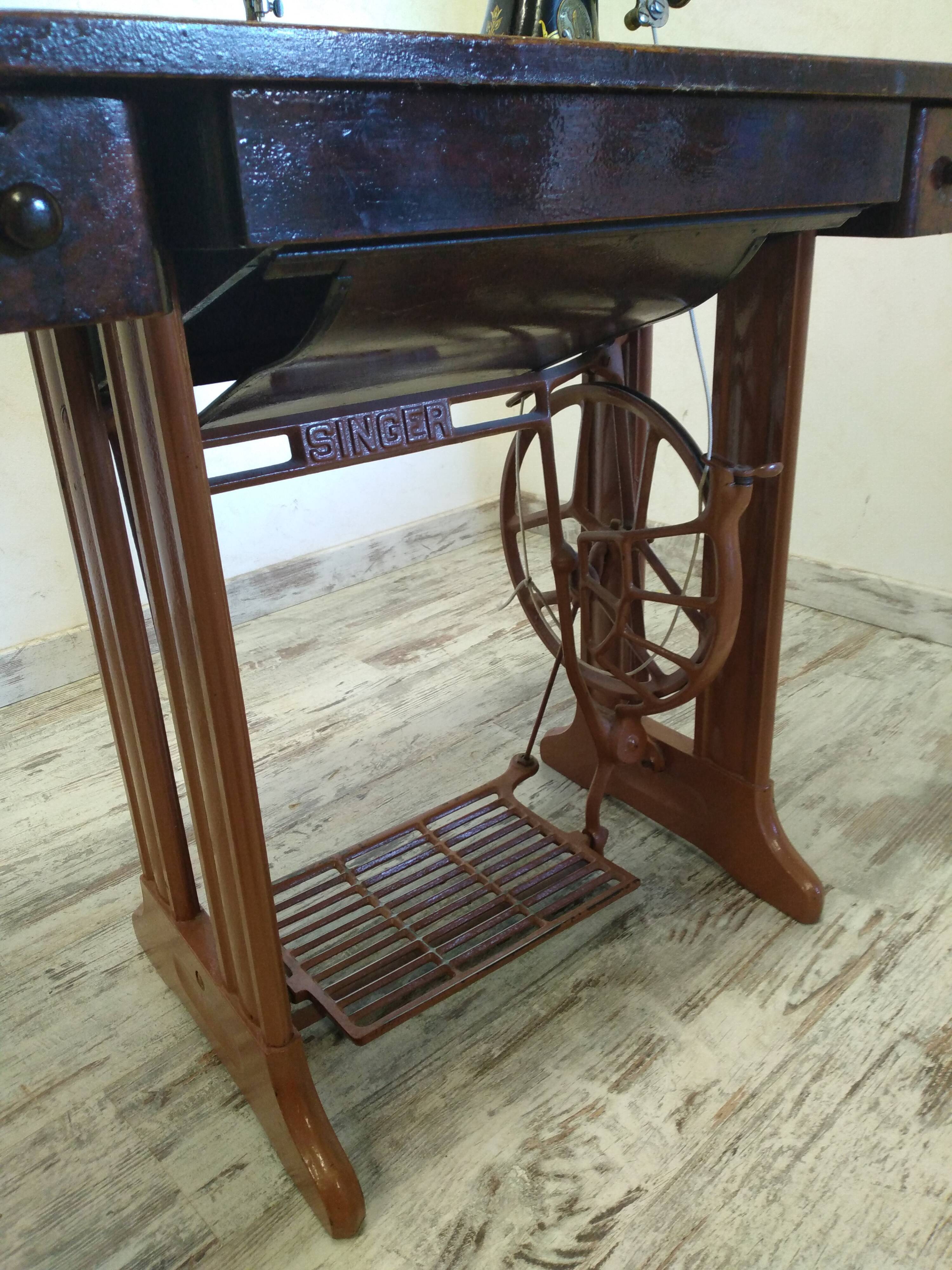 Singer sewing machine 1906 Egypt