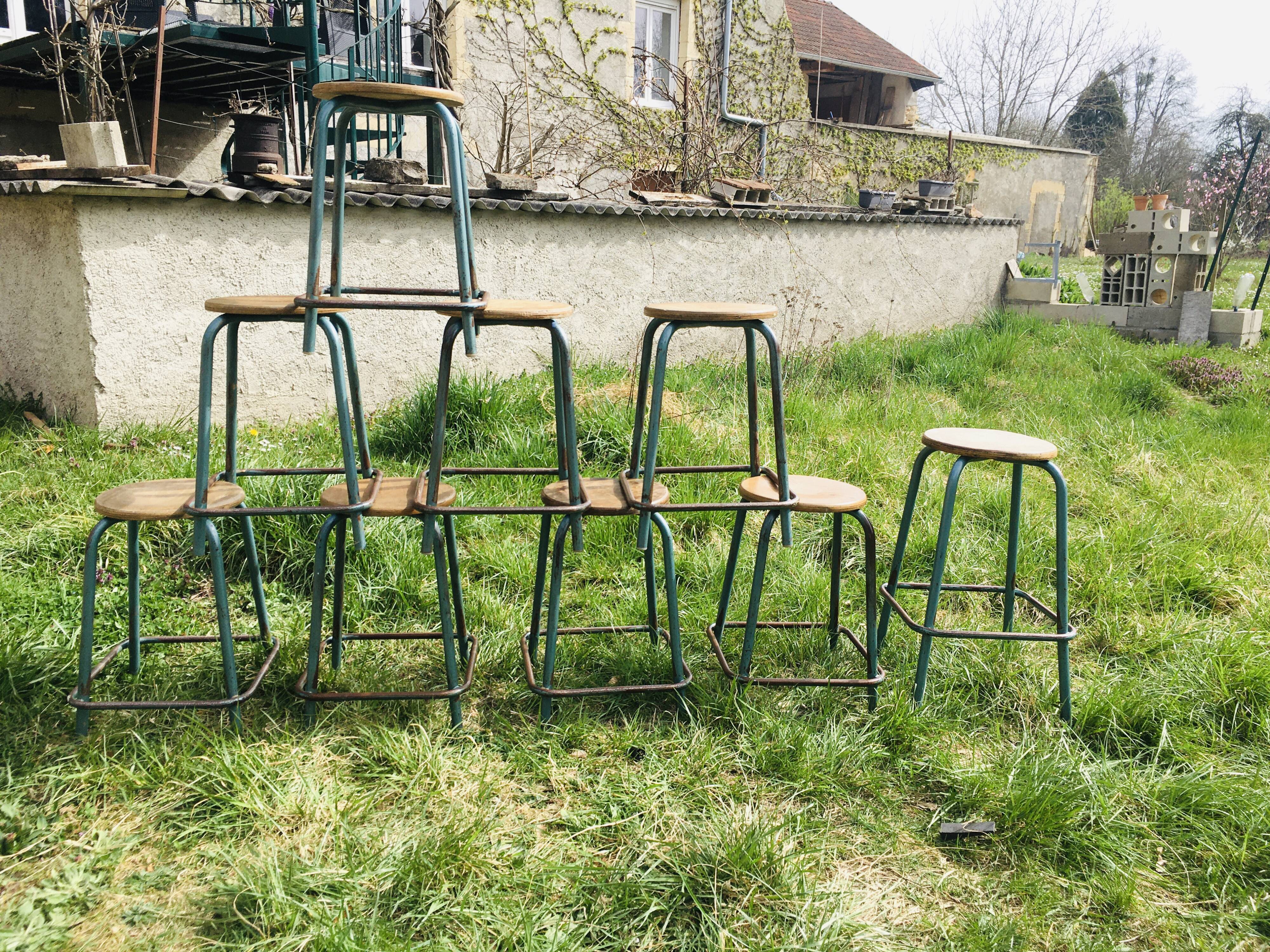 Set of 9 green / blue chains industrial stool years '50s including 8 low and a top
