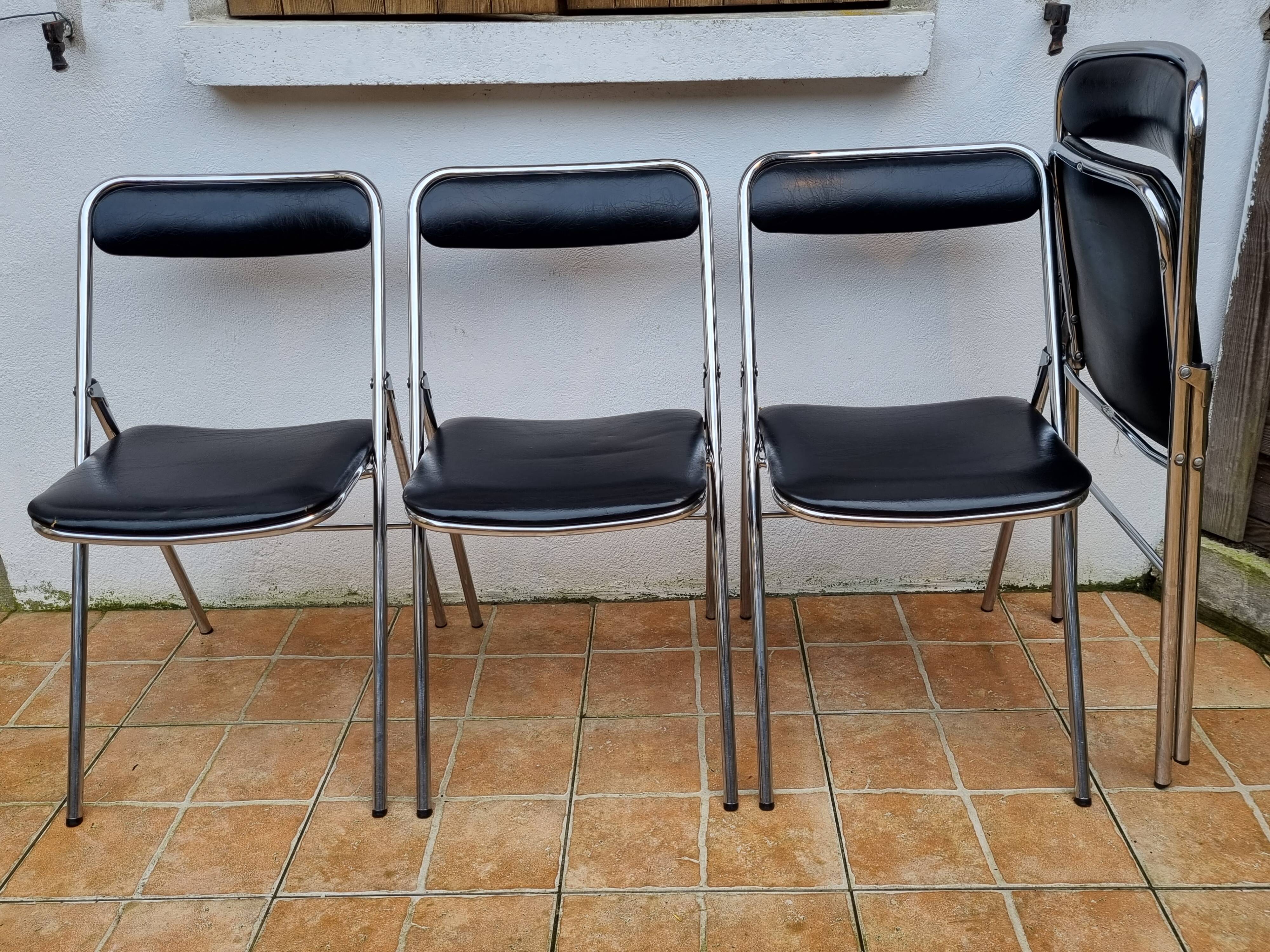 Set of 4 vintage folding chairs Plichaise Souvignet 70s