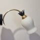 Applique en opaline blanche laiton finition noire