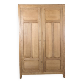 Armoire parisienne rénovée