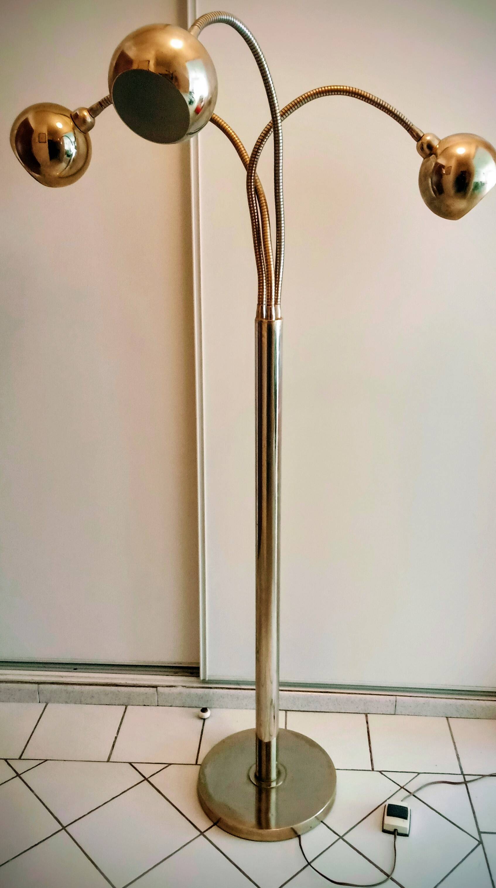 Space age floor lamp Goffredo Reggiani