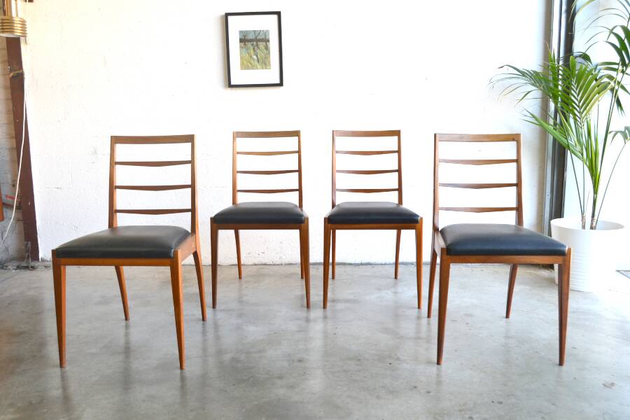 Set of 10 chairs by McIntosh