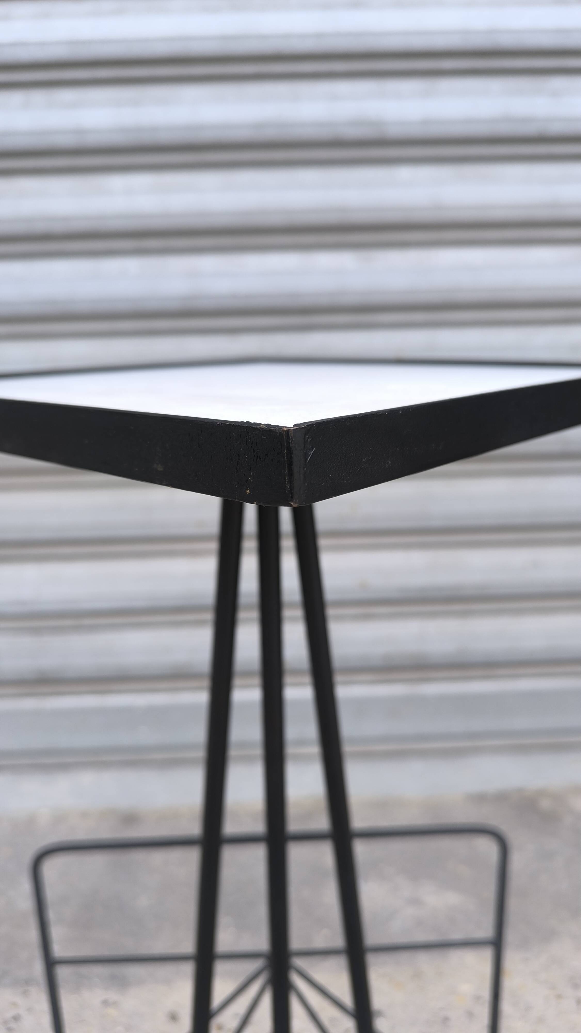 Iron and earthenware magazine rack, 1970