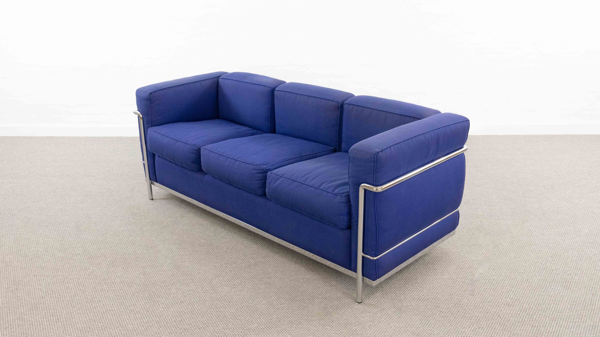 Cassina LC2 3seat Sofa by Charlotte Perriand, Le Corbusier and Pierre Jeanneret in blue fabrics