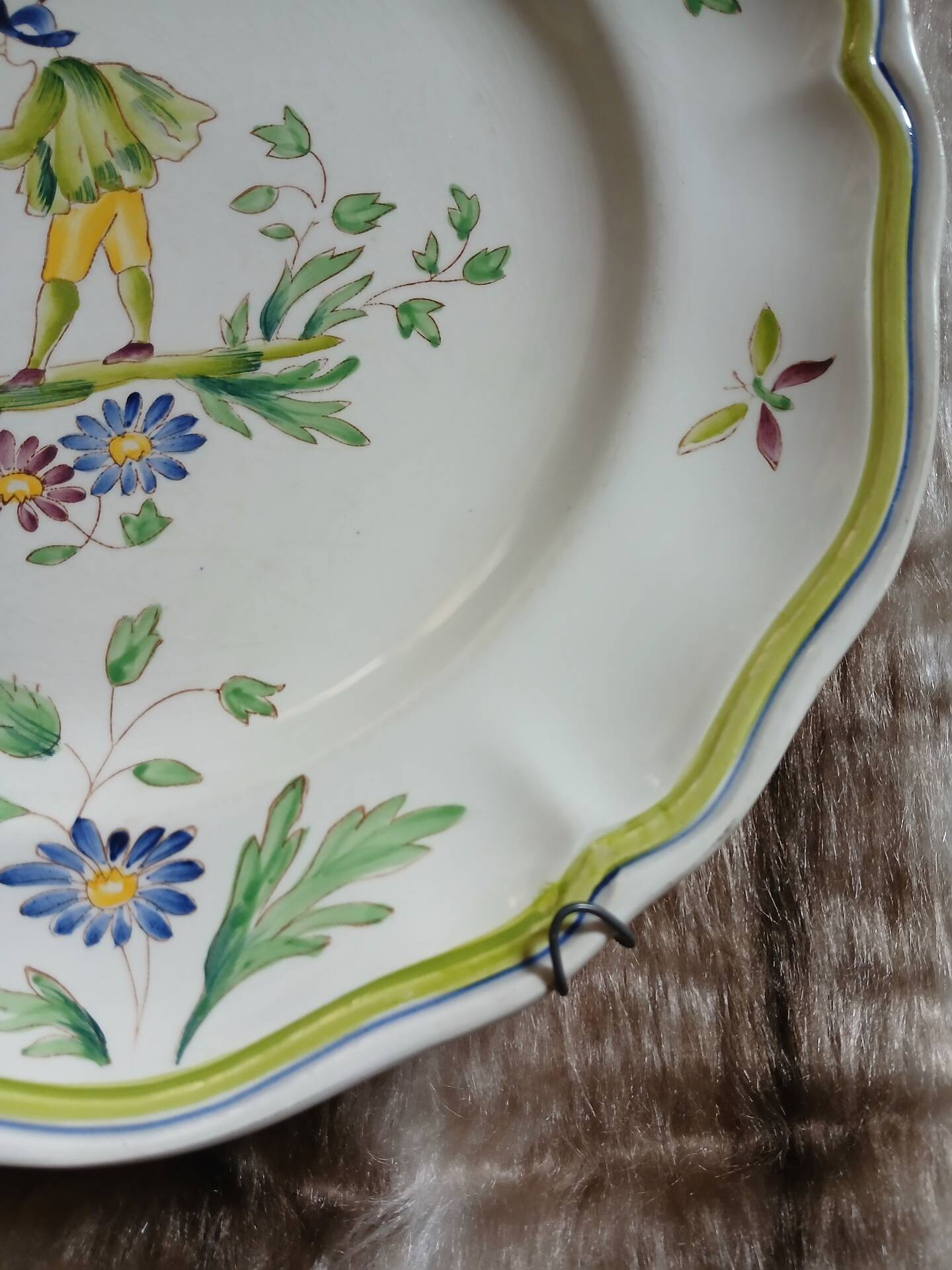 Vintage Longchamp hanging plate
