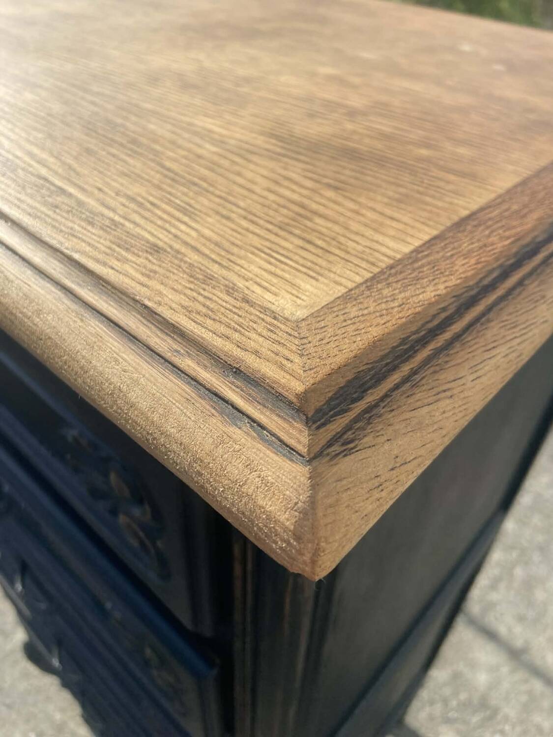 Chiffonnier style Louis XV