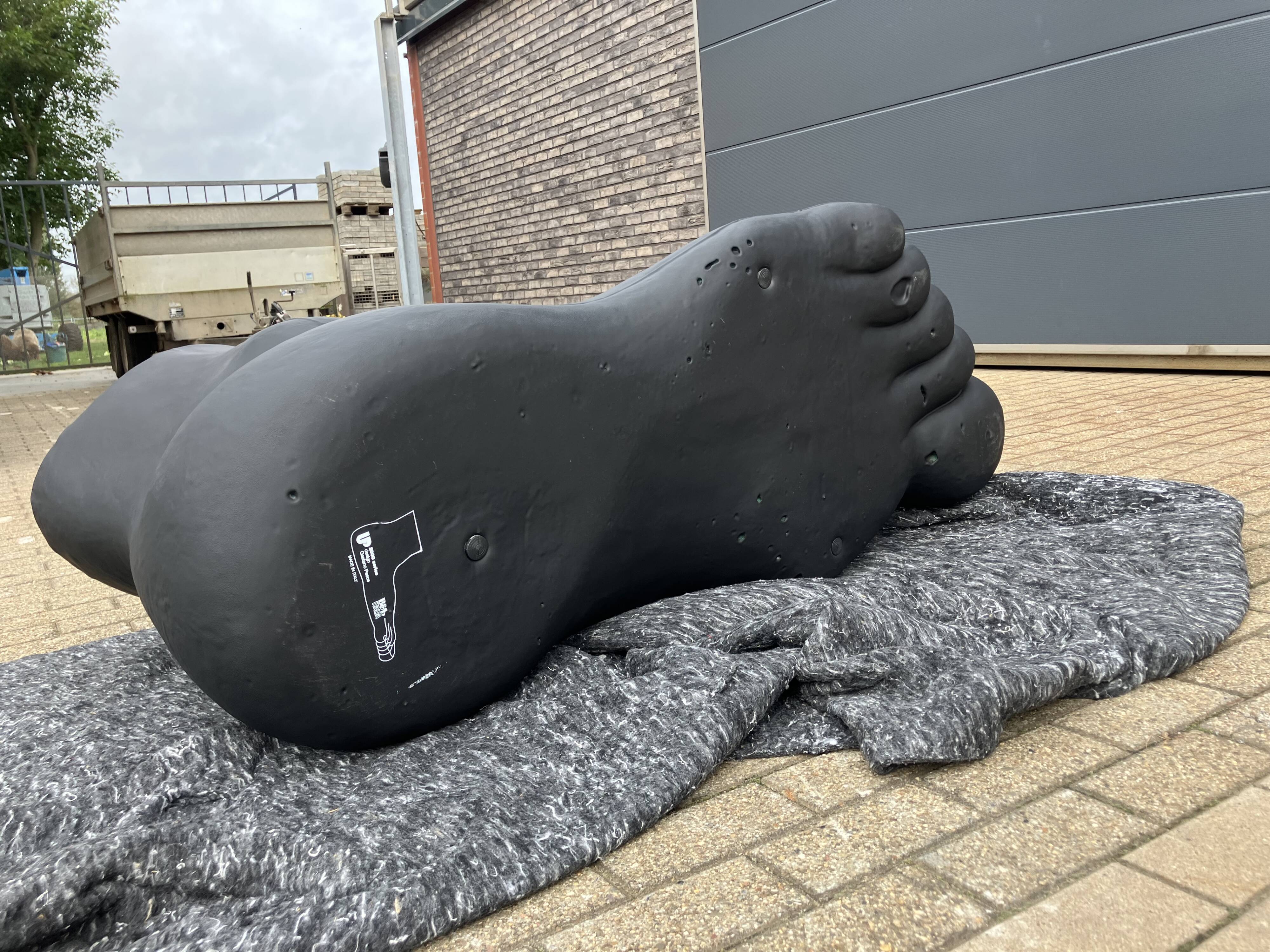 B&B Italia Up7 by Gaetano Pesce NEW condition!