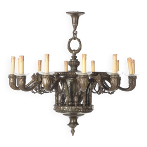 Lustre à douze bras,