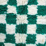 Tapis berbere carré vert taille 150 x 250 cm